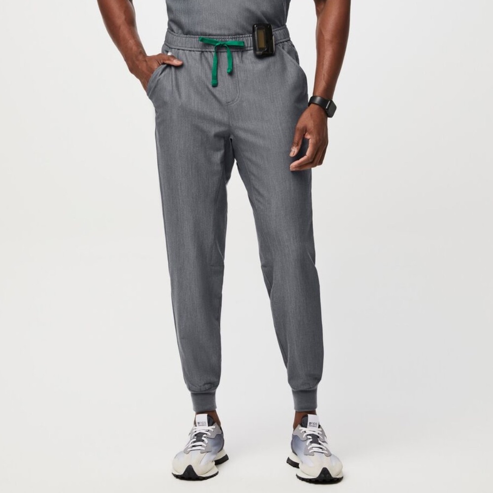 FIGS Men’s Tansen Jogger Scrub Pants